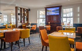 Hodson Bay Hotel